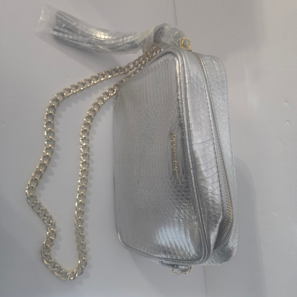 NWT Victoria's Secret Fashion Show Crossbody Bag Metallic Silver MSRP $70 - Picture 5 of 8